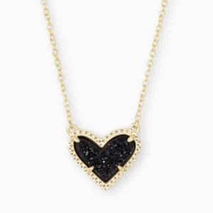 Heart Gold Pendant Necklace In Black Drusy